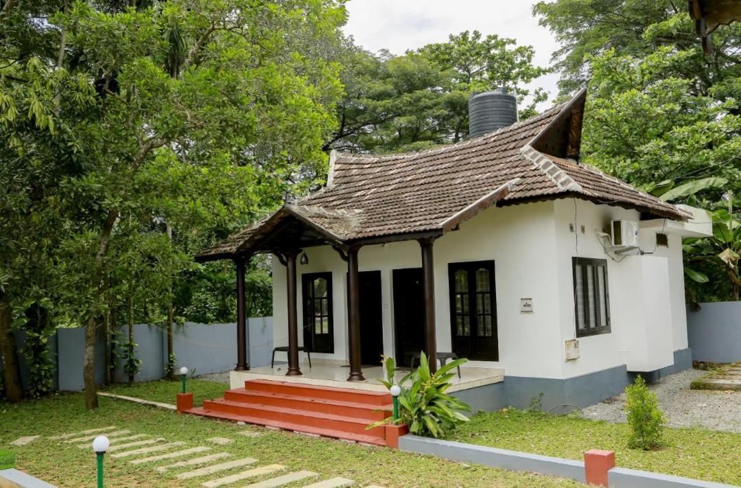 Winterfeel Venice Resort Alappuzha Bagian luar foto