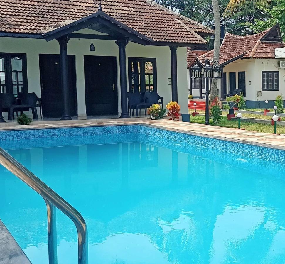 Winterfeel Venice Resort Alappuzha Bagian luar foto