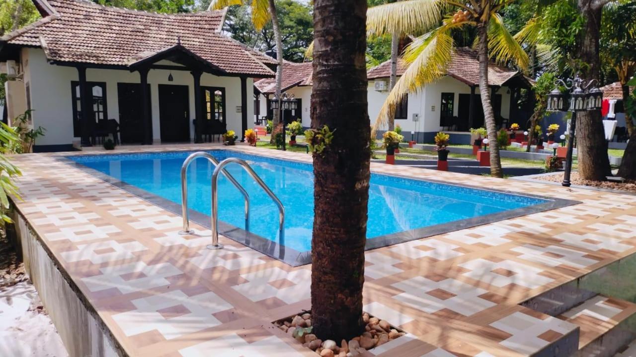 Winterfeel Venice Resort Alappuzha Bagian luar foto